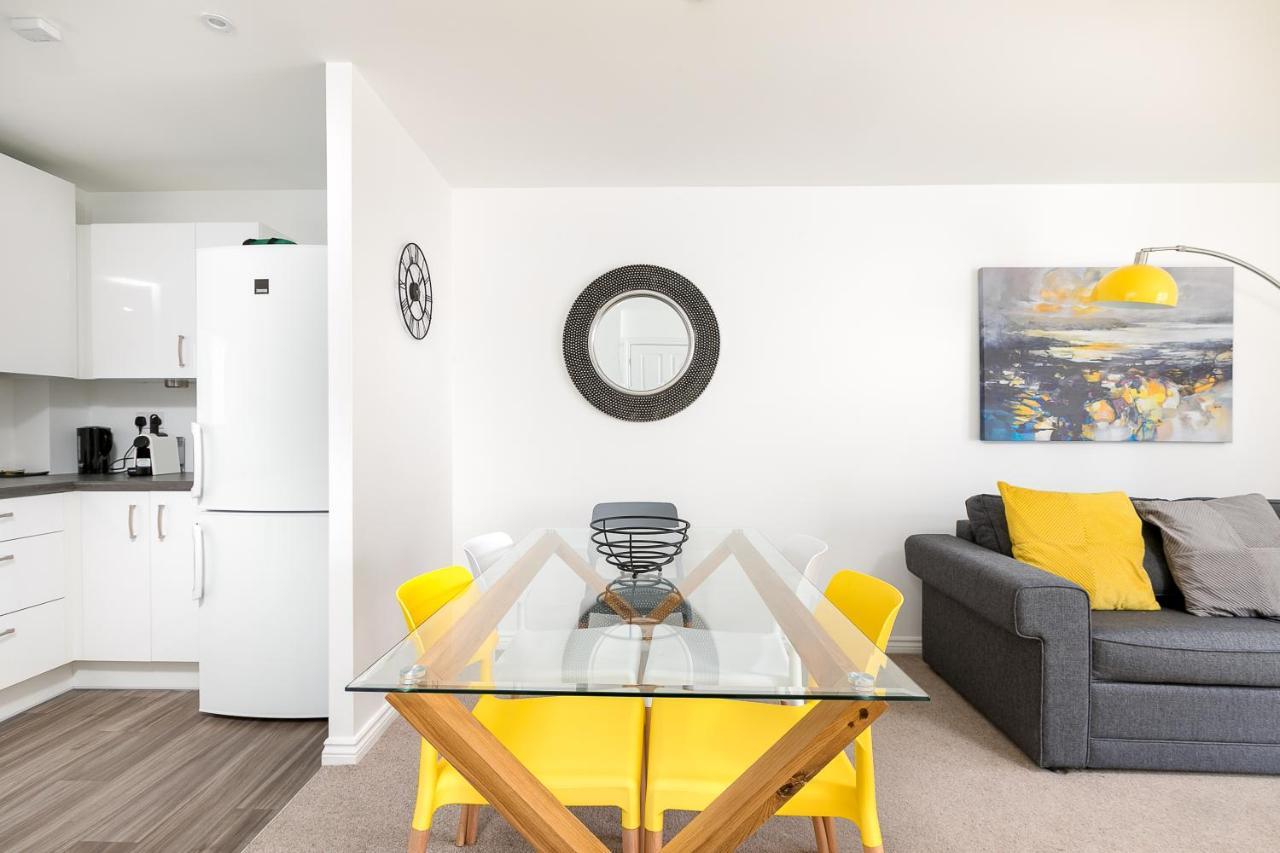 Hertford Serviced Apartments Ware Bagian luar foto