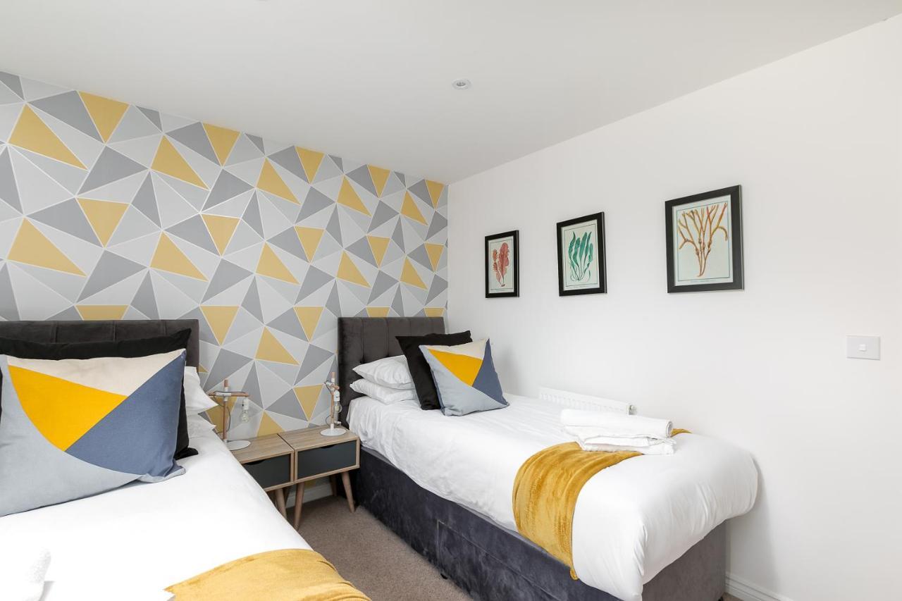 Hertford Serviced Apartments Ware Bagian luar foto