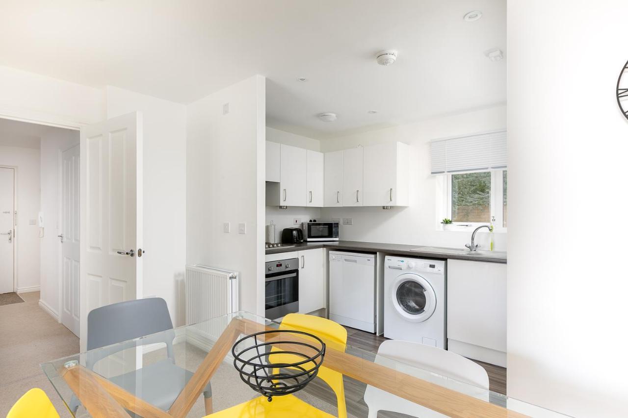 Hertford Serviced Apartments Ware Bagian luar foto